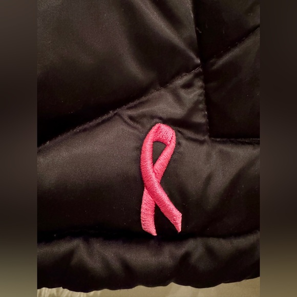 The North Face Women's Black and Pink Quilted Vest for Breast Cancer - Picture 6 of 7